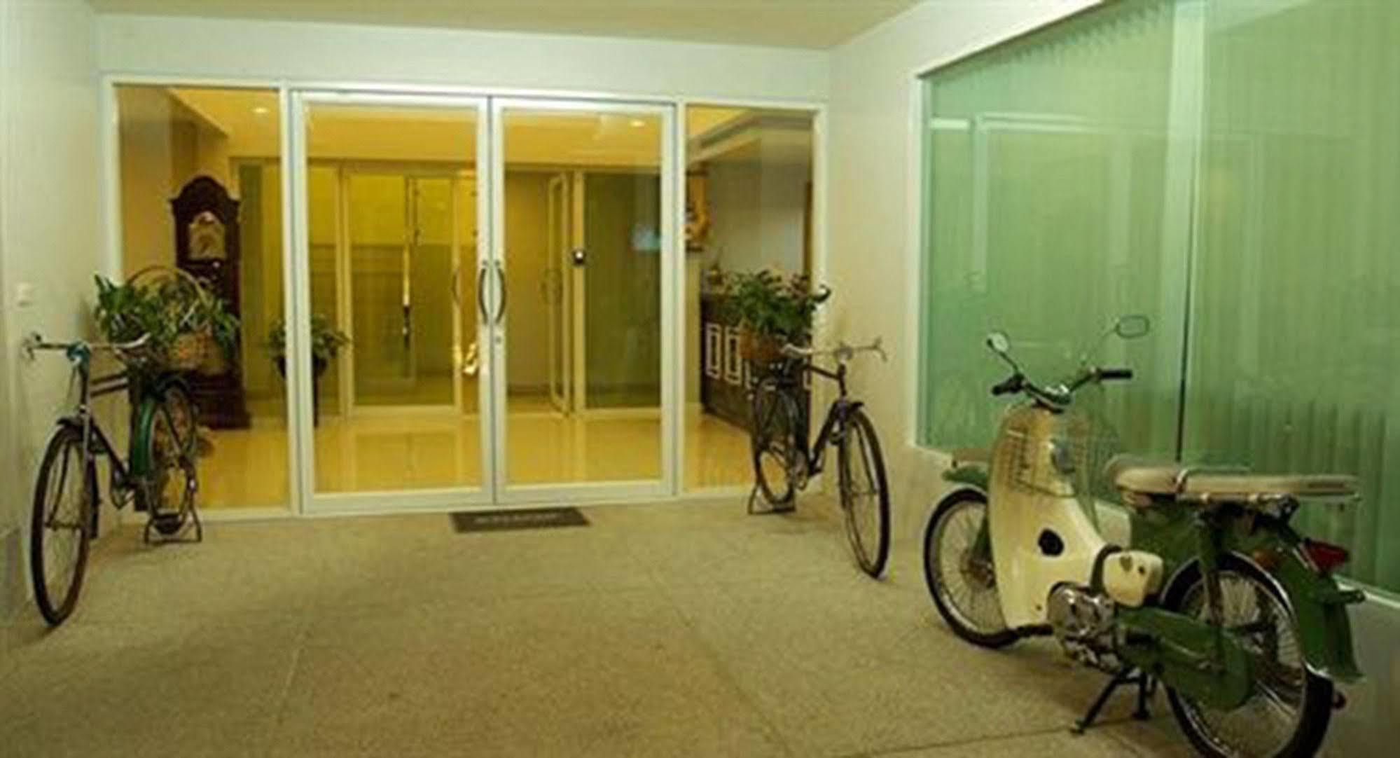 Airport Mansion Phuket Hotel Ban Bo Han Exterior photo