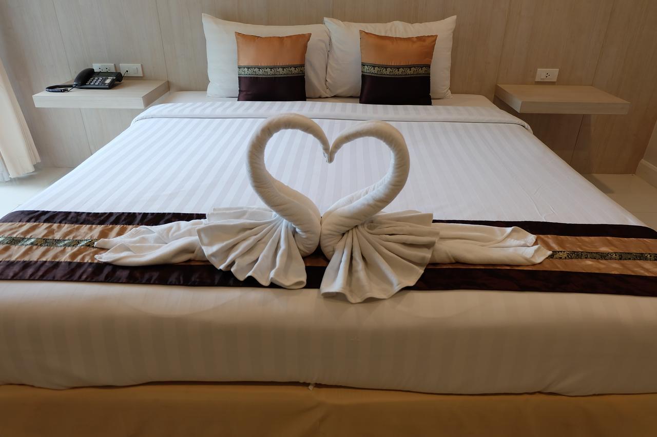 Airport Mansion Phuket Hotel Ban Bo Han Exterior photo